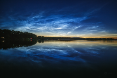 Noční svítící oblaky 5. července 2020 nad rybníkem Hrádek. Foto: Petr Horálek.