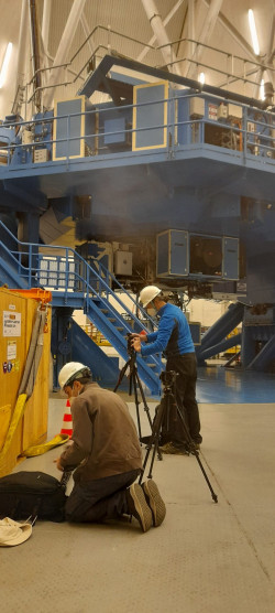 Fotografování Gemini South. Foto: Leonor Opazo. Fotografování Gemini South. Foto: Leonor Opazo.