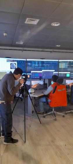 Fotografování teleskopu Vera C. Rubin na Cerro Pachón. Foto: Leonor Opazo. Fotografování teleskopu Vera C. Rubin na Cerro Pachón. Foto: Leonor Opazo.