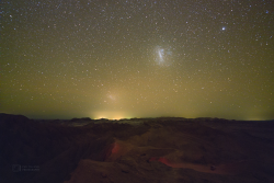 Magellanovy oblaka vyfocené na Samsung Galaxy. Foto: Petr Horálek. Magellanovy oblaka vyfocené na Samsung Galaxy. Foto: Petr Horálek.