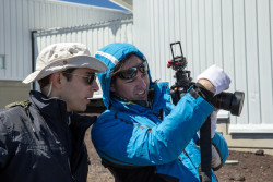 Fotografování observatoří na Mauna Kea. Foto: Joy Pollard. Fotografování observatoří na Mauna Kea. Foto: Joy Pollard.