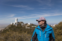 Z fotografování na observatoři Kitt Peak. Foto: NOIRLab expedition. Z fotografování na observatoři Kitt Peak. Foto: NOIRLab expedition.