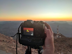 Zelený záblesk zachycen! Foto: Petr Horálek a Tomáš Slovinský. Zelený záblesk zachycen! Foto: Petr Horálek a Tomáš Slovinský.