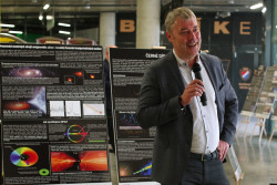 Z vernisáže výstavy "Relativita času". Foto: Simona Beerová. Z vernisáže výstavy "Relativita času". Foto: Simona Beerová.