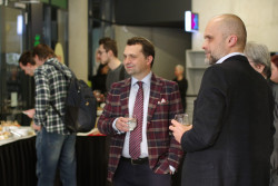 Z vernisáže výstavy "Relativita času". Foto: Simona Beerová. Z vernisáže výstavy "Relativita času". Foto: Simona Beerová.