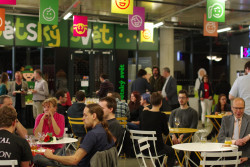 Z vernisáže výstavy "Relativita času". Foto: Simona Beerová. Z vernisáže výstavy "Relativita času". Foto: Simona Beerová.