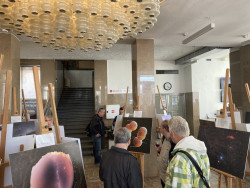 Z vernisáže výstavy "Třicetrkát v NASA". Foto: Europe Direct Pardubice. Z vernisáže výstavy "Třicetrkát v NASA". Foto: Europe Direct Pardubice.