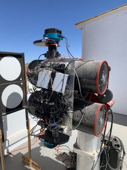 Z fotografování instrumentů observatoře Cerro Tololo. Foto: Juan Seguel. Z fotografování instrumentů observatoře Cerro Tololo. Foto: Juan Seguel.