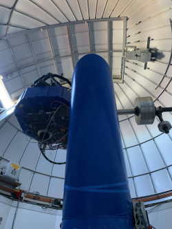 Z fotografování instrumentů observatoře Cerro Tololo. Foto: Juan Seguel. Z fotografování instrumentů observatoře Cerro Tololo. Foto: Juan Seguel.