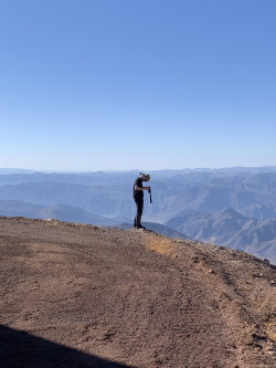 Z fotografování instrumentů observatoře Cerro Tololo. Foto: Juan Seguel. Z fotografování instrumentů observatoře Cerro Tololo. Foto: Juan Seguel.