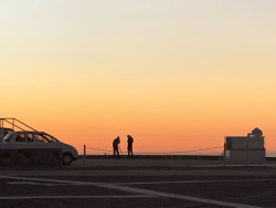 Jasný poerupční soumrak nad Cerro Tololo. Foto: Juan Seguel. Jasný poerupční soumrak nad Cerro Tololo. Foto: Juan Seguel.