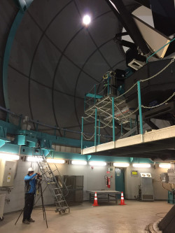 Z focení dalekohledu SOAR. Foto: Manuel Paredes. Z focení dalekohledu SOAR. Foto: Manuel Paredes.