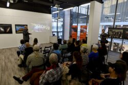 Vernisáž výstavy „100 let planetárií“ v OC Breda v Opavě 10. října 2023. Foto: Adam Hofer/FÚ v Opavě. Vernisáž výstavy „100 let planetárií“ v OC Breda v Opavě 10. října 2023. Foto: Adam Hofer/FÚ v Opavě.