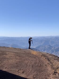 Z fotografování instrumentů observatoře Cerro Tololo. Foto: Juan Seguel. Z fotografování instrumentů observatoře Cerro Tololo. Foto: Juan Seguel.