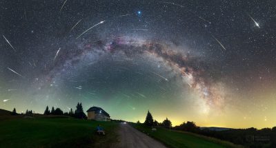 Maximum meteorického roje Perseidy v roce 2016 z Parku tmavé oblohy Veľká Fatra na Slovensku. Foto: Petr Horálek.