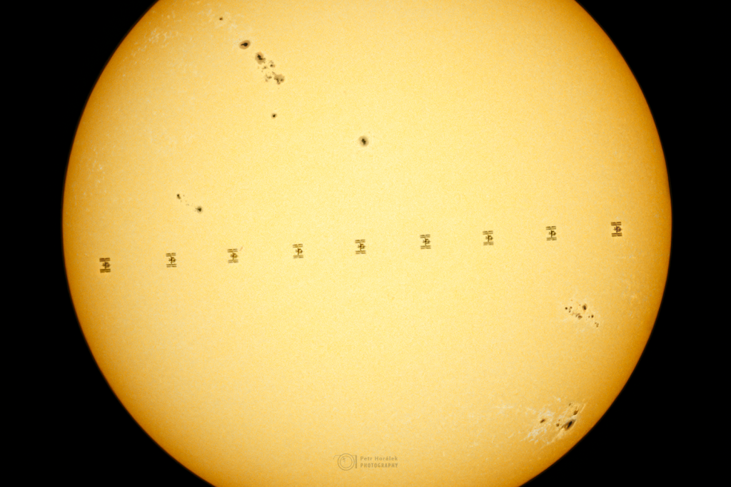 Mezinárodní kosmická stanice ISS před Sluncem 14. června 2024 z Hranic na Vysočině. Foto: Petr Horálek, FÚ SLU v Opavě.