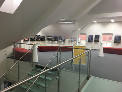 Výstava Třicetkrát v NASA ve foyer Unisféry. Foto: FÚ v Opavě. Výstava Třicetkrát v NASA ve foyer Unisféry. Foto: FÚ v Opavě.