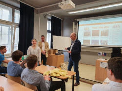 Jarní opavské finále Astronomické olympiády 2023 v kategorii AB v Opavě. Foto: Lucie Dospivová/FÚ v Opavě.