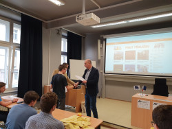 Jarní opavské finále Astronomické olympiády 2023 v kategorii AB v Opavě. Foto: Lucie Dospivová/FÚ v Opavě.